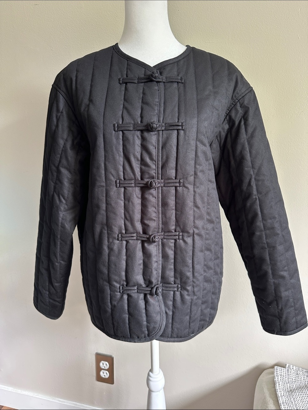 Quilted Cotton Jacket Traditional Chinese Frog Closure Women’s Jacket
